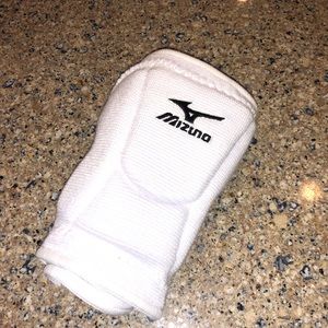 Mizuno Volleyball Knee Pads